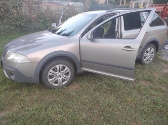 Octavia 2 Scout 2.0 TDI 103kw ročník 2007 - 3