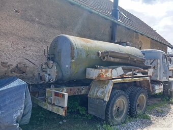 Praga V3S M2 fekál - 3