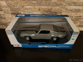 Model auta Chevrolet Camaro 1:18 - 3