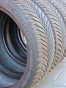 Michellin CrossClimate 2 235/35 R19 zimní / celoroční - 3
