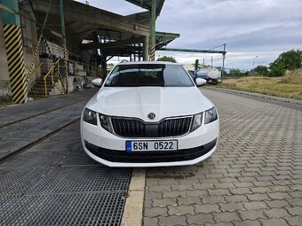 Prodám Škoda Octavia, 2020 rok, 1.6 diesel,skvělý stavv - 3