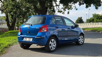 Toyota Yaris, 1.majitel, garáž.+kola, 4/2006, 64098km - 3