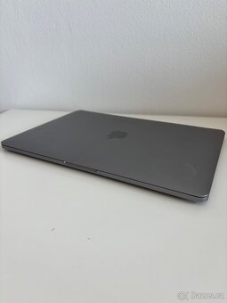 MacBook Pro 13" 2018 - 3