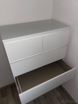 Komoda - 3