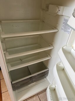 lednička s mrazákem Ardo. - 3