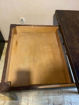 Masivní stůl hnědá rozkládací - 3