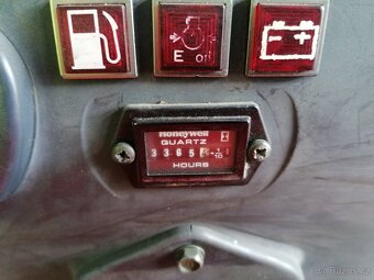 Minibagr Kubota U10-3 - 3