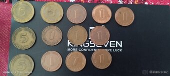 Různé mince plakety - 3