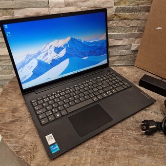 Lenovo V15 G3 Core i3-1215U, 8GB, 256GB, 15,6 Full HD, Win11 - 3