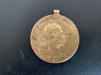 Starožitné bronzové medaile Františka Josefa 2 ks - 3