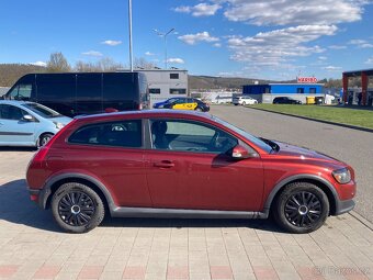 Volvo C30 1.6 74 kW, manuál, r. v. 2010 - 3