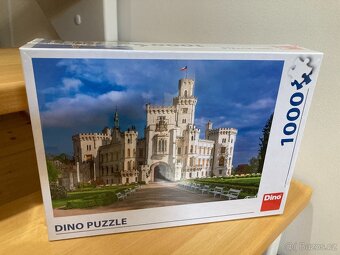 Puzzle DINO Zámek Hluboká 1000 dílků - 3
