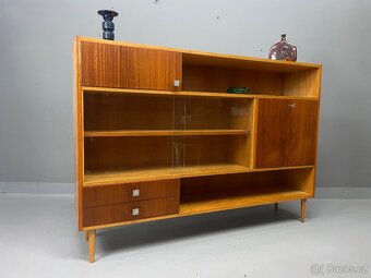 Retro knihovna - 3