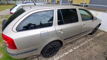 Škoda Octavia 2 - na ND jako celek - 3