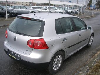 VOLKSWAGEN GOLF 1.9 TDi,77KW,ABS,ESP,AUTOMATICKÁ KLIMATIZACE - 3