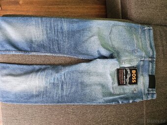 Džíny Hugo Boss vel. 33/30 - 3
