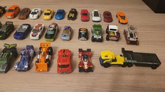 Autíčka hot wheels - 3