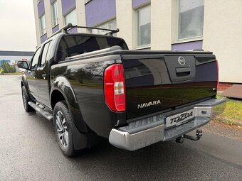 Nissan Navara 3,0 DCi V6 4WD/automat/35 tkm - 3