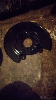 Originální brzdový štít Mopar L i P zadní - 3