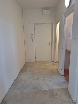 Prodej bytu 1+KK, 23,9m2, Vsetín - Luh II - 3