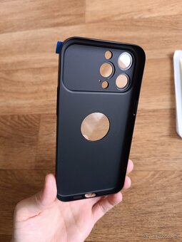 Kryt pro iPhone 15 Pro Max + 2× sklo - 3