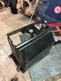 Rámeček RÁDIO VOLKSWAGEN CADDY 2K MK3 - 3