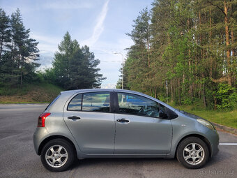 Toyota Yaris 1.0 VVT-i, 2009, 122tkm, 2. majitel, STK 5/2027 - 3