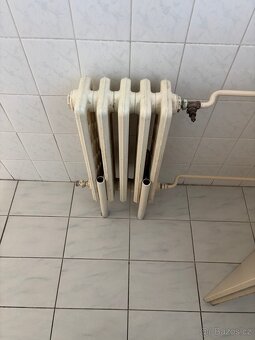 Prodám litinové radiátory. - 3