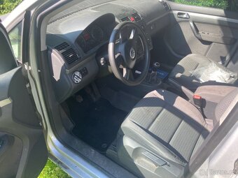 VW Touran 1,9 TDi na opravu nebo ND - 3
