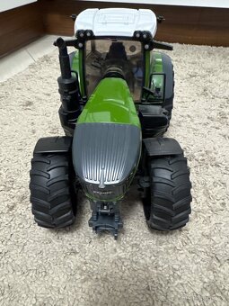Bruder Traktor Fendt 1050 Vario - 3