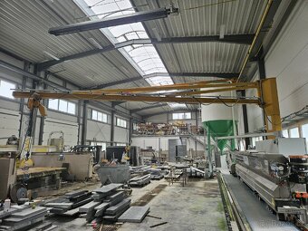 sloupovy otocny jerab Manzelli - 3