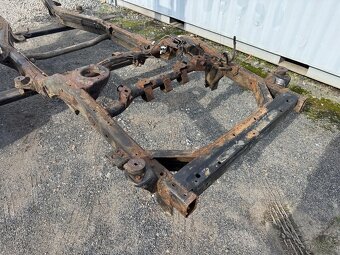 Nosný rám / šasí Nissan Patrol Y61 Wagon - 3