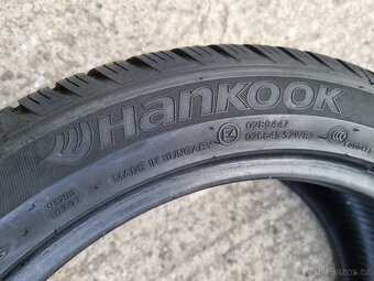 Zimní pneumatiky Hankook 205/50 R17 89V - 3