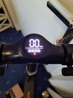 Elektrokoloběžka MAGINON - 3