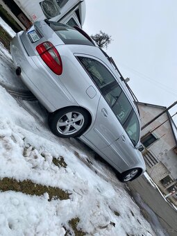 Mercedes Benz E280 - 3