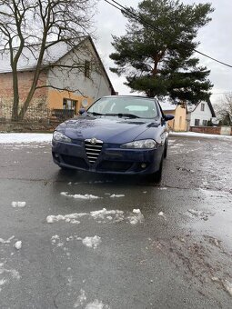 Alfa Romeo 147 1,9 JTD rok 2005 klima - 3