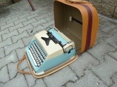 PSACÍ STROJ S KUFŘÍKEM-retro - 3