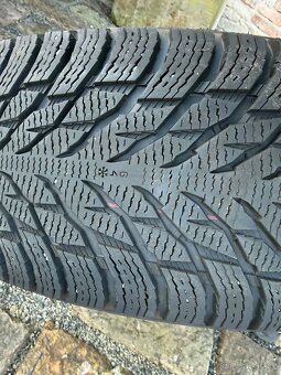 Jeep Wrangler 18 kola, zimní pneu 90%, čidla tlaku TMPS - 3