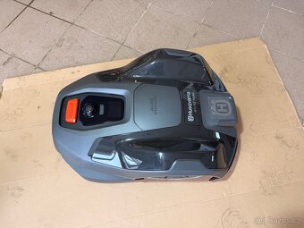 Robotická sekačka Husqvarna Automower 410XE - 3