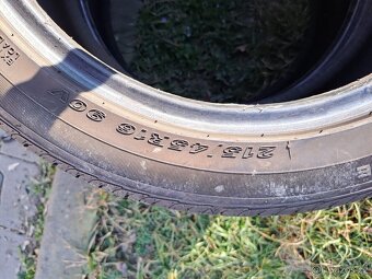 215/45R16 - 3