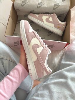 Nike SB Dunk Low Sail Pearl Pink - 3