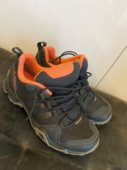 Adidas turistické boty - 3