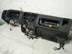 Palubní deska Hummer H3 - 3