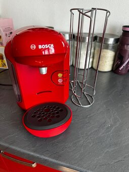 Kávovar bosch Tassimo + stojan na kapsle - 3
