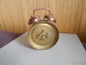 Starý, mechanický budík PRIM - 3
