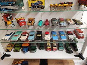 Modely Dinky a Corgi - 3