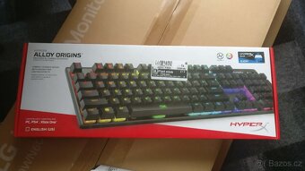 Prodám zánovní KLÁVESNICI s MYŠÍ HyperX - 3