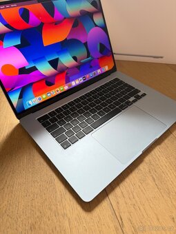 MacBook Air 15” M4 2025 16/256GB modrý - 3