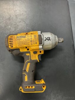 DEWALT DCF897N rázový utahovák - 3