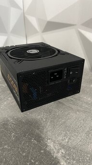 EVGA SuperNOVA 1600 G+ 80 PLUS GOLD - 3
